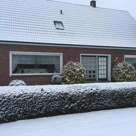Kastanienhof, 35165 Hesel