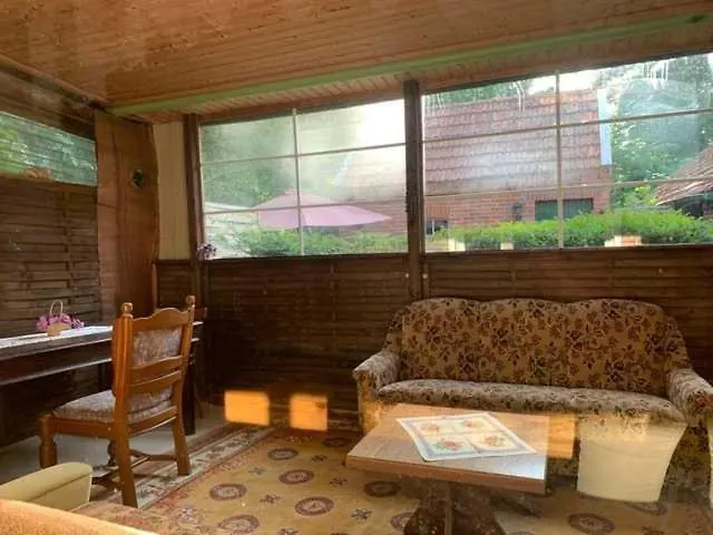 Kastanienhof, 35165 * Hesel